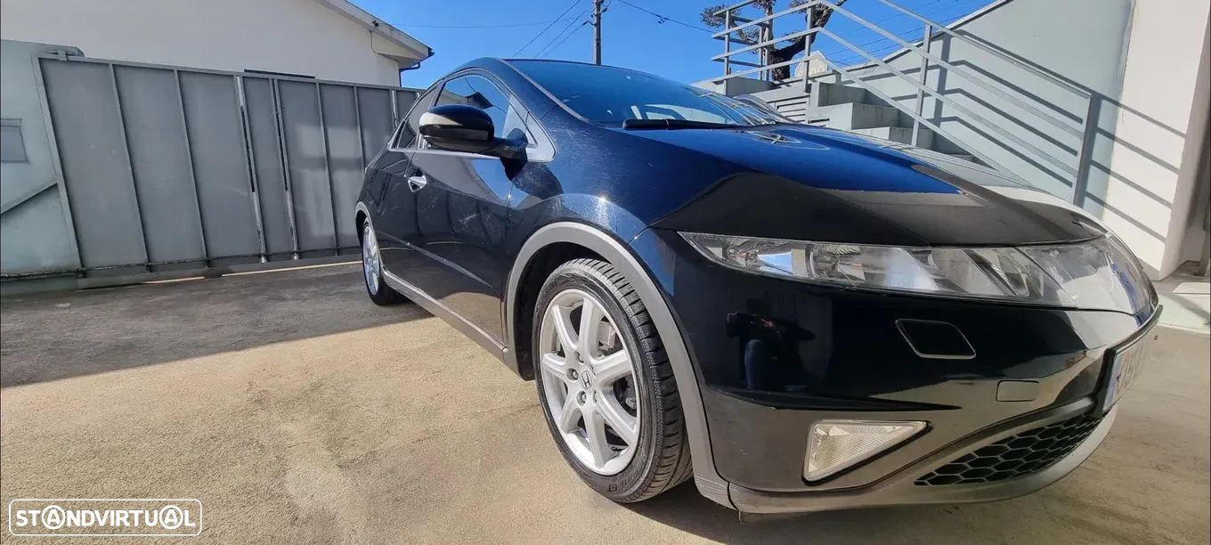 Honda Civic 1.8 Executive - 1