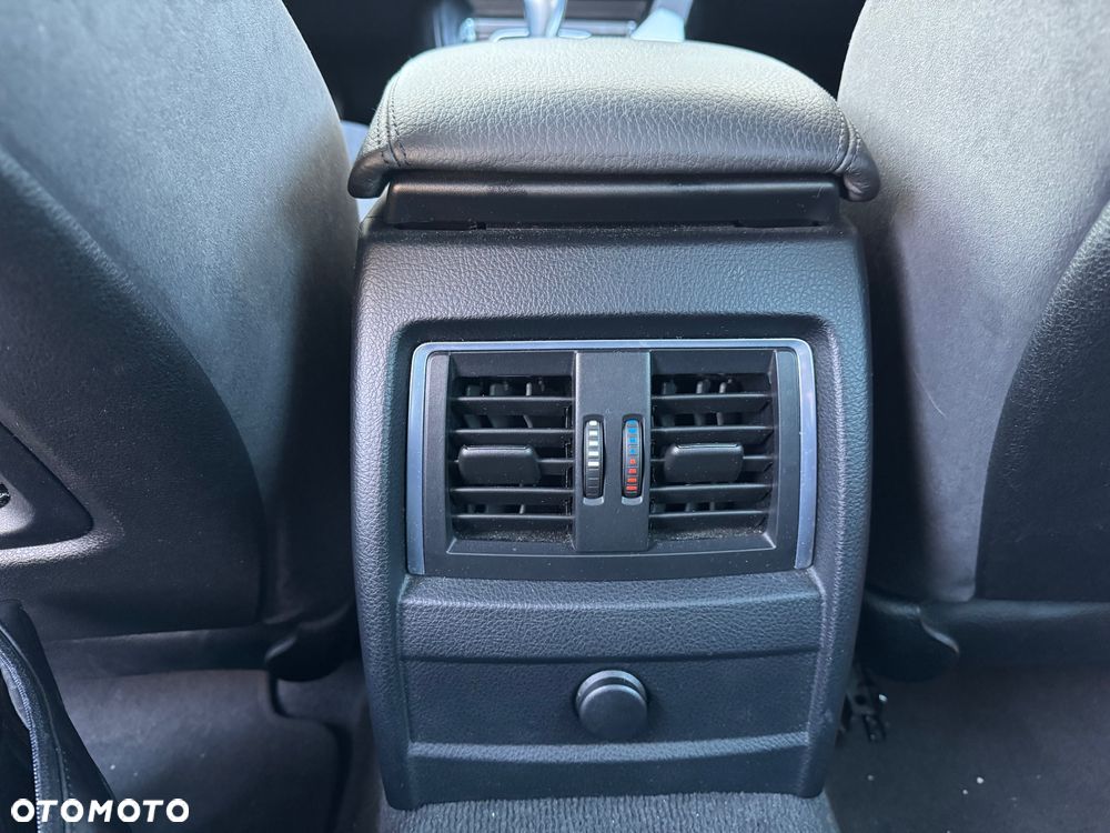 BMW 3GT 320i GPF M Sport - 11