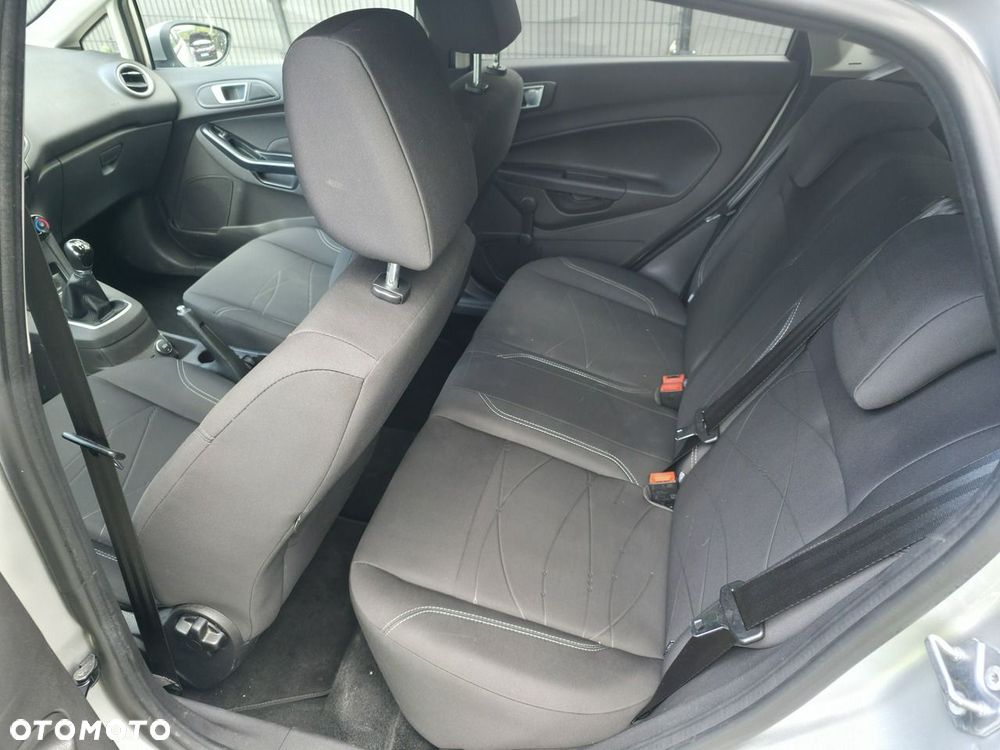 Ford Fiesta - 8