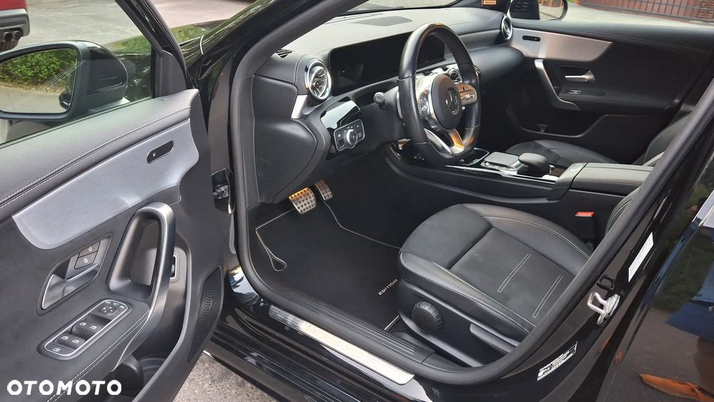 Mercedes-Benz Klasa A 200 7G-DCT Lim Special Edition - 3