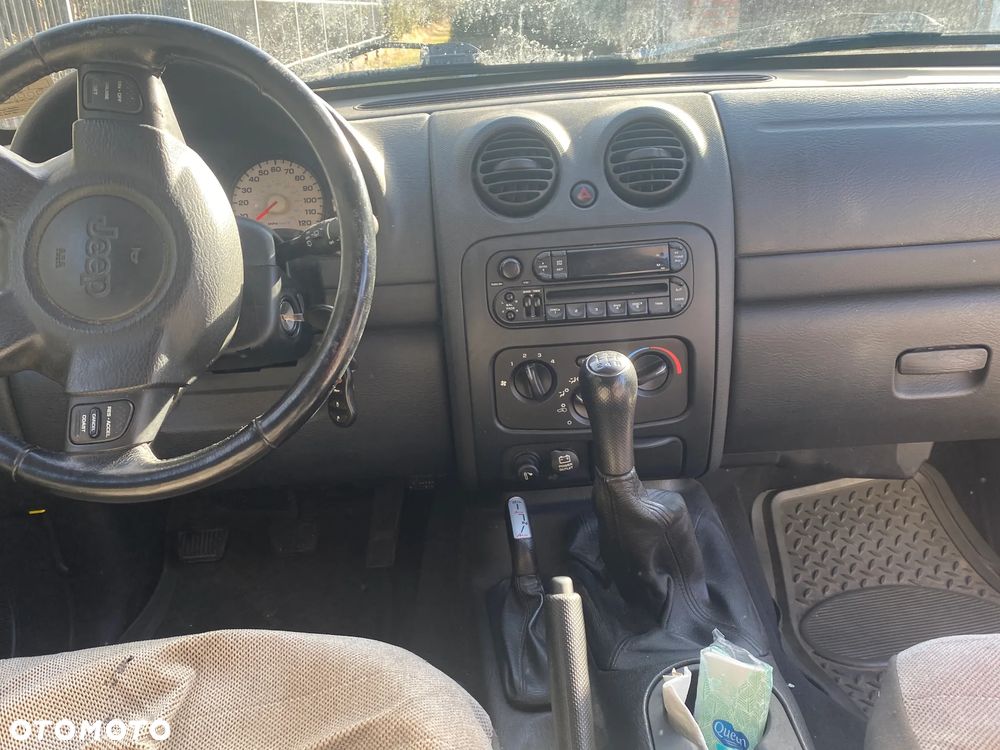 Jeep Liberty - 5