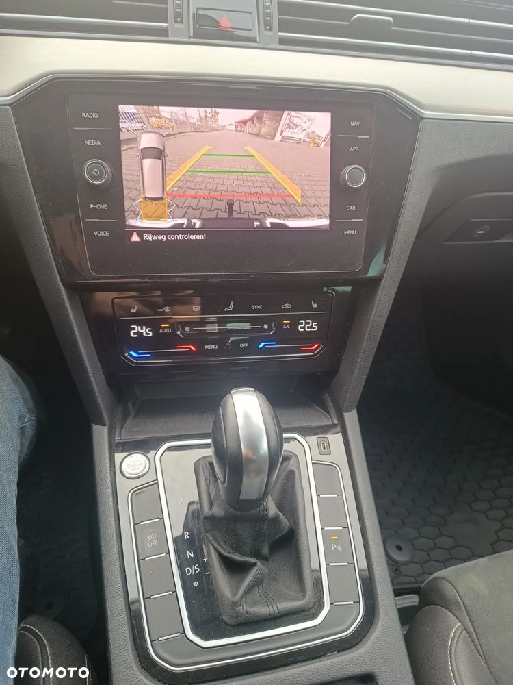 Volkswagen Passat - 3