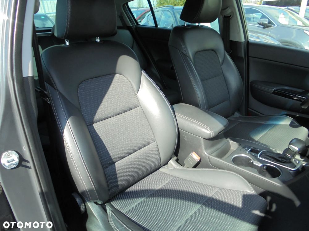 Kia Sportage 1.6 CRDI AWD Eco-Dynamics+ (48V M-H) DCT PLATINUM - 14