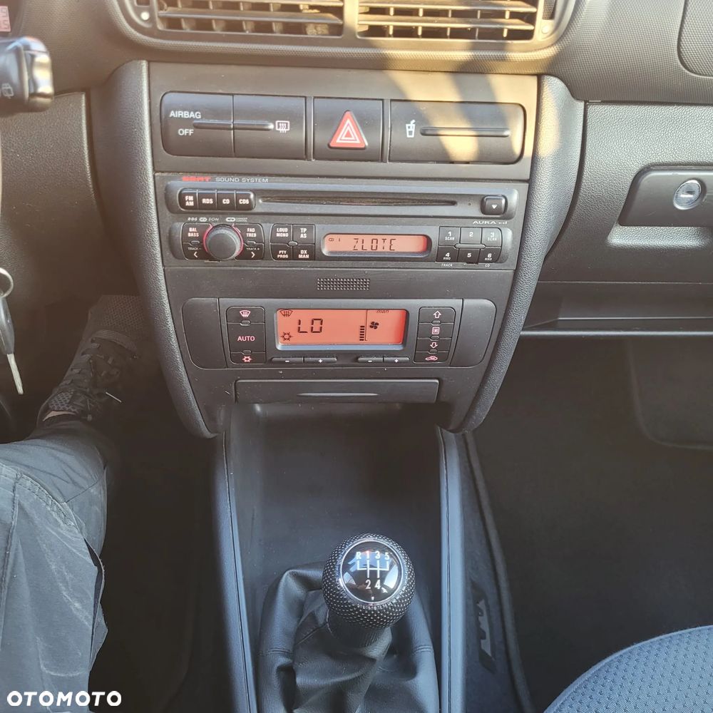 Seat Leon 1.6 Stella Plus - 16