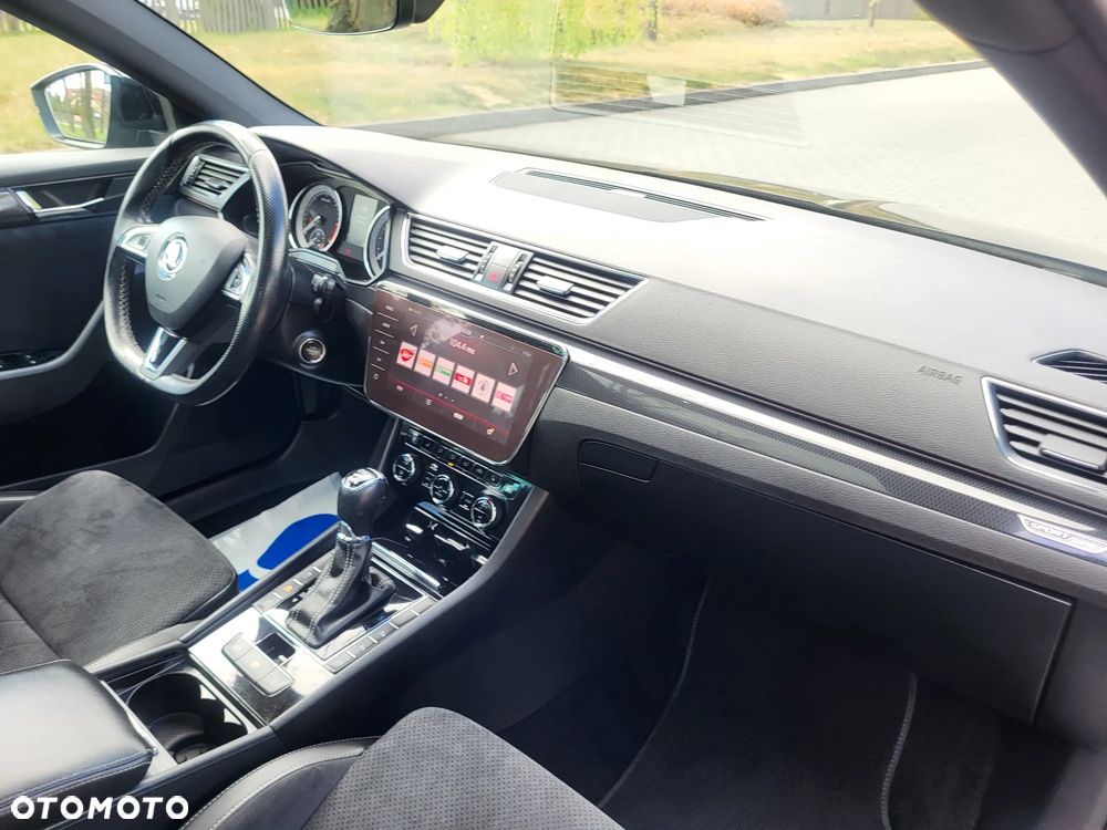 Skoda Superb 2.0 TDI 4x4 DSG Sportline - 14