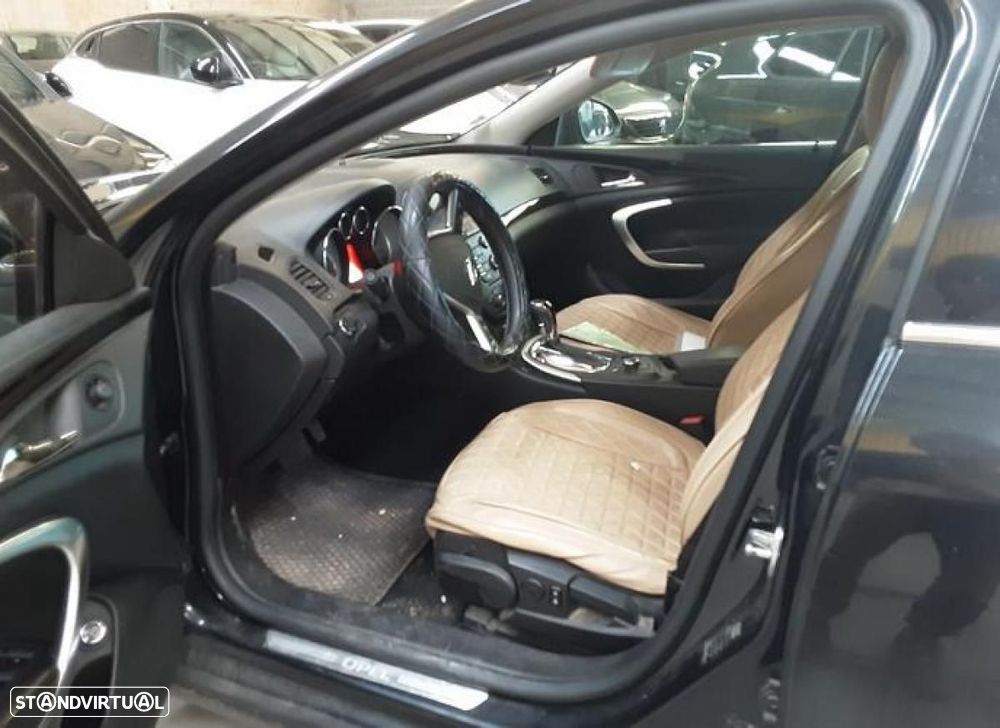 Opel Insignia Sports Tourer - 4