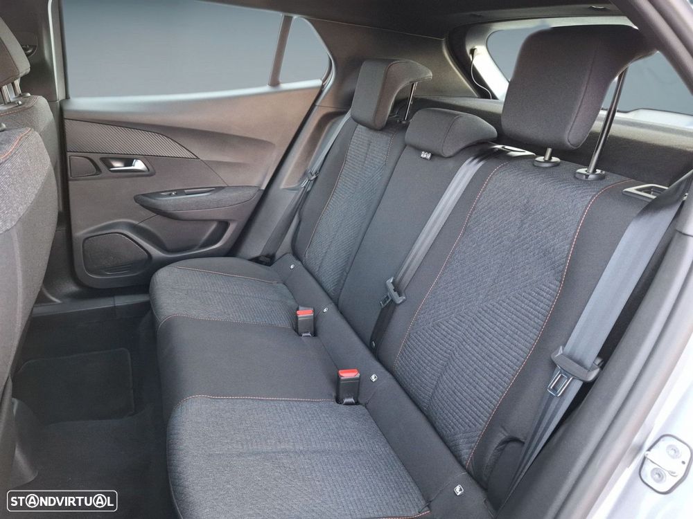 Peugeot 2008 - 12