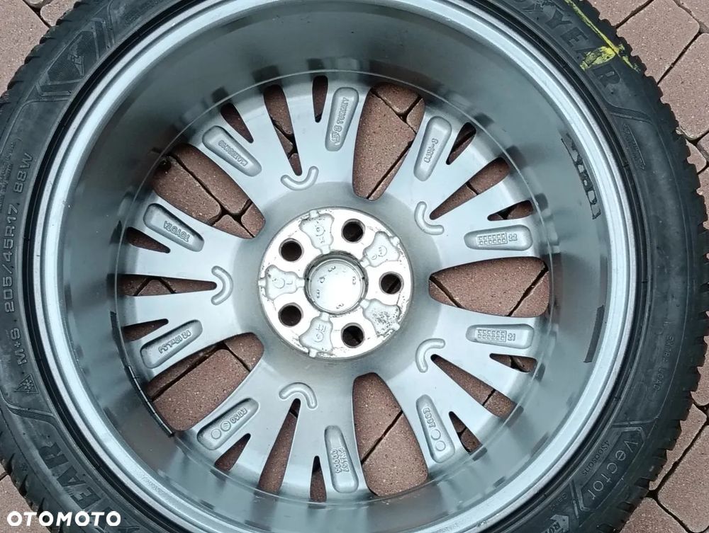TOYOTA YARIS 19-24r Koła z Oponami Zimowymi 205/45 R17 GOGDYEAR 21/22r - 14