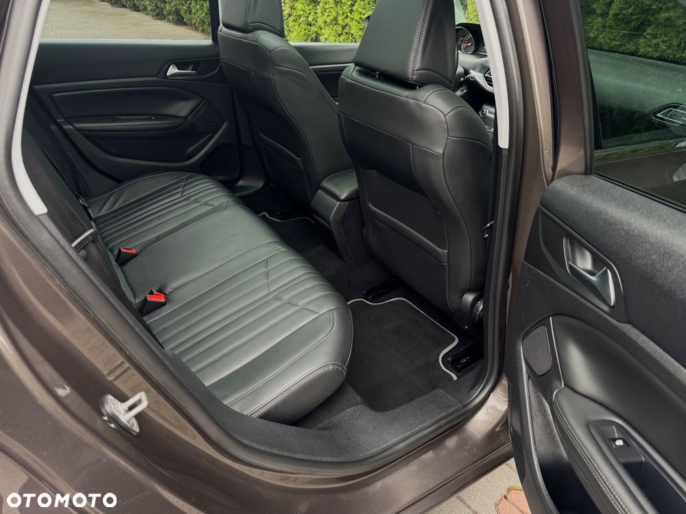 Peugeot 308 BlueHDi 150 EAT6 Stop & Start GT-Line Edition - 37