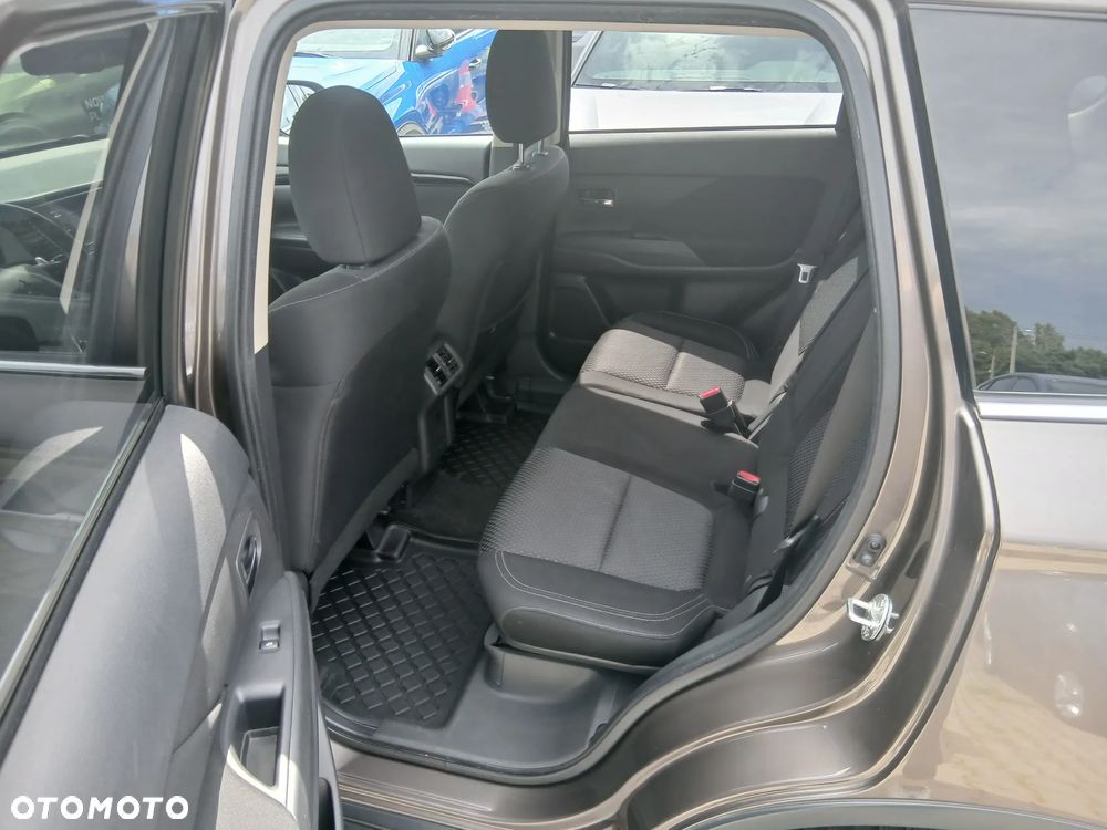 Mitsubishi Outlander 2.0 Intense Comfort 4WD CVT - 7