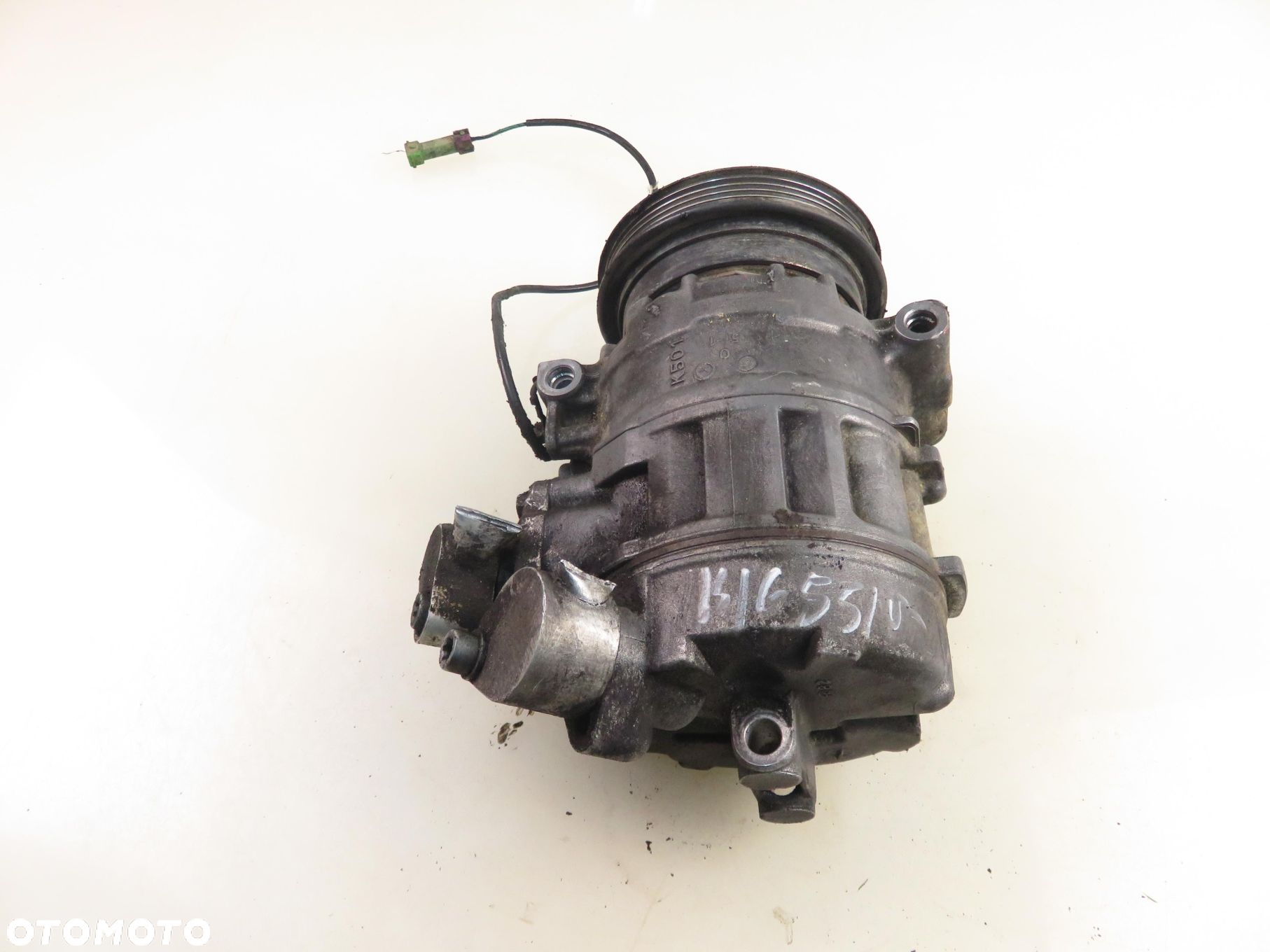 KOMPRESOR KLIMATYZACJI VW PASSAT B5 1.9 TDI  8D0260808 4472208182 - 8