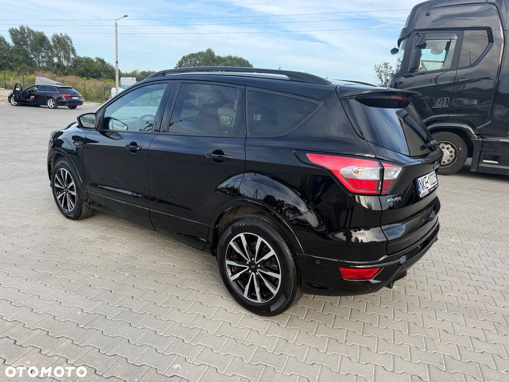 Ford Kuga 2.0 TDCi 2x4 ST-Line - 6