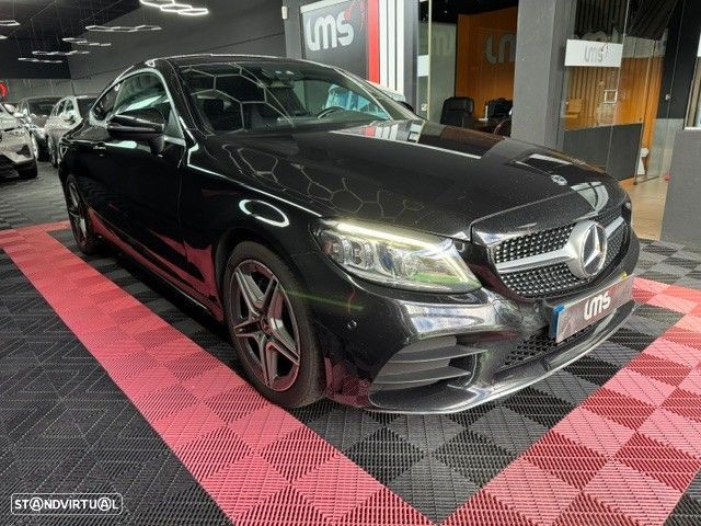Mercedes-Benz C 220 d AMG Line - 2