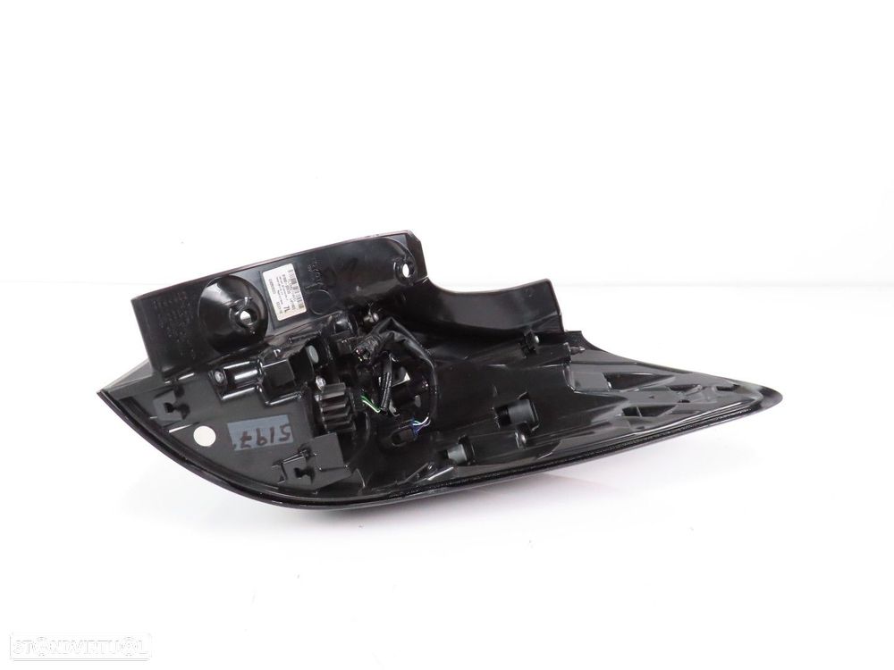 Farolim Esquerdo/Trás Usado / Original TOYOTA YARIS CROSS (MXP_) 815600D20 - 3