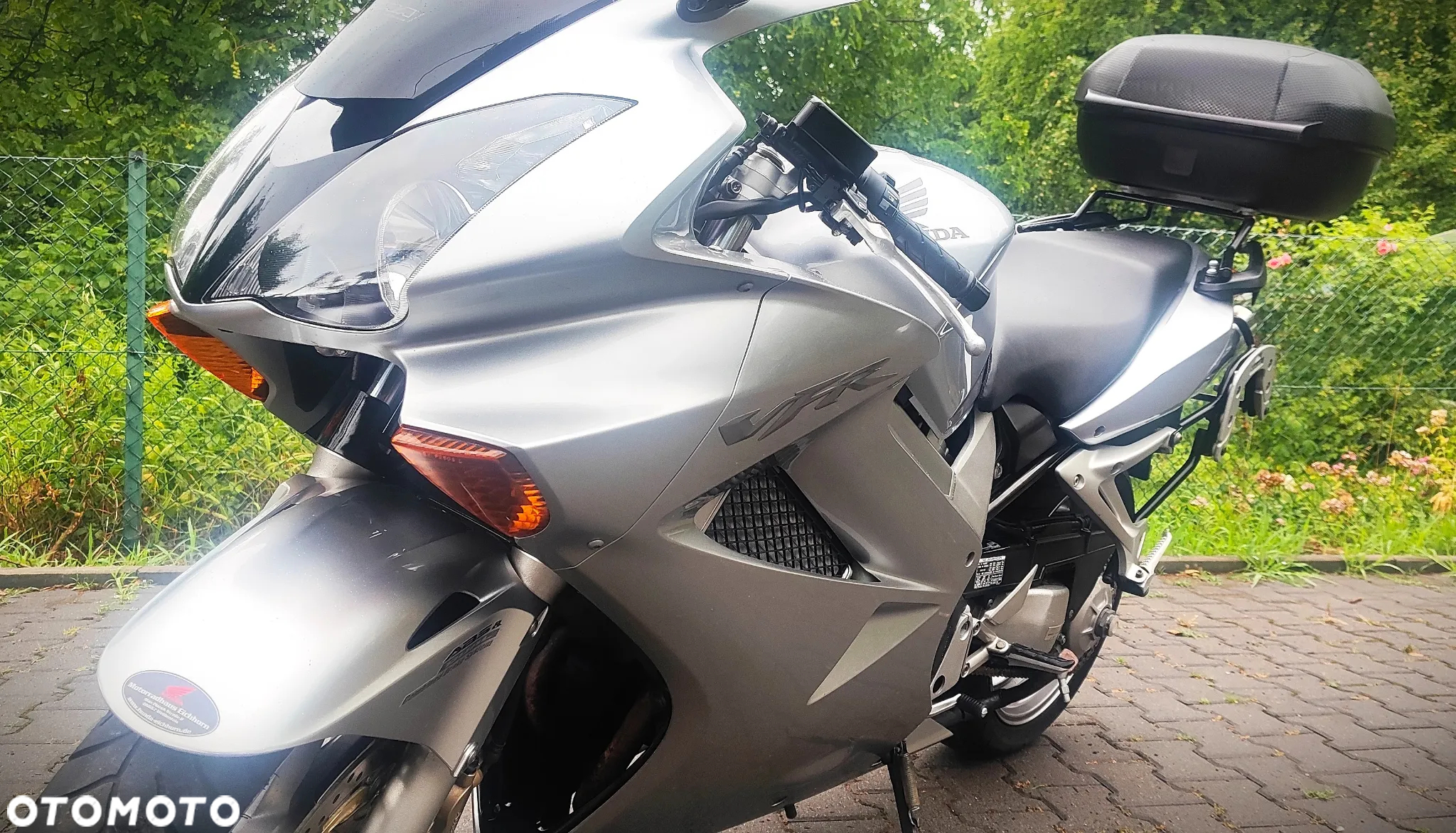 Honda VFR - 19