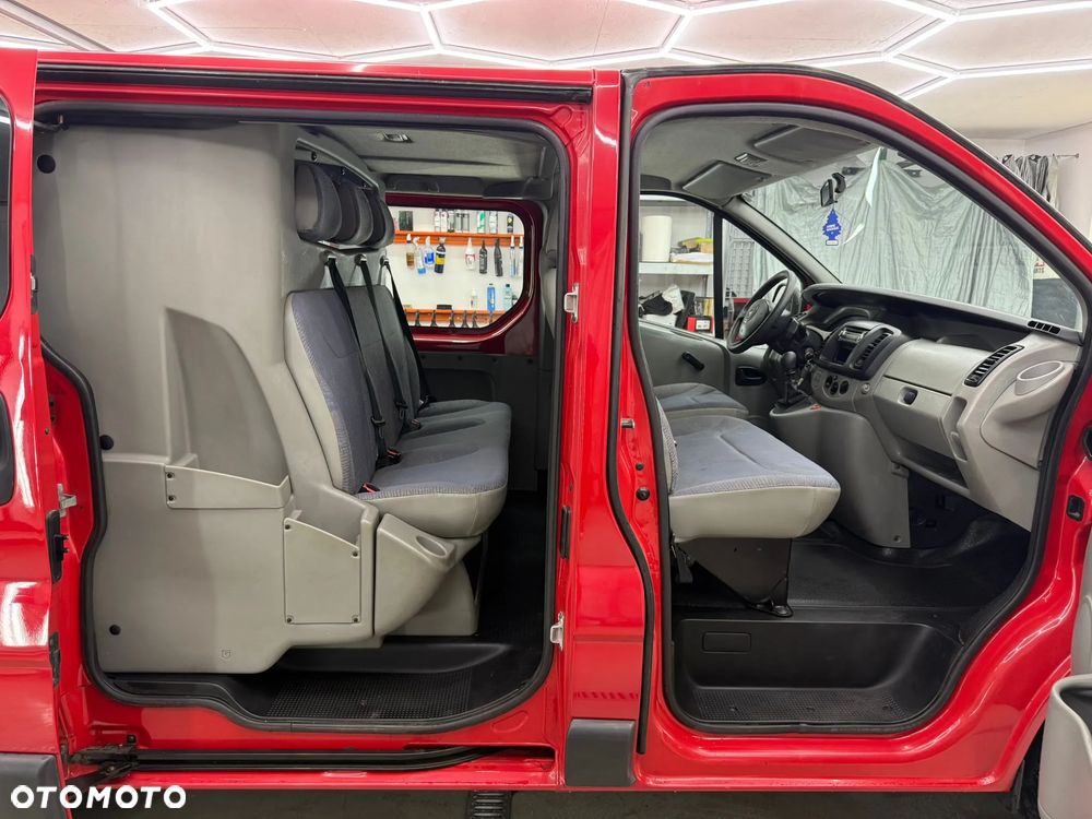 Renault Trafic - 16