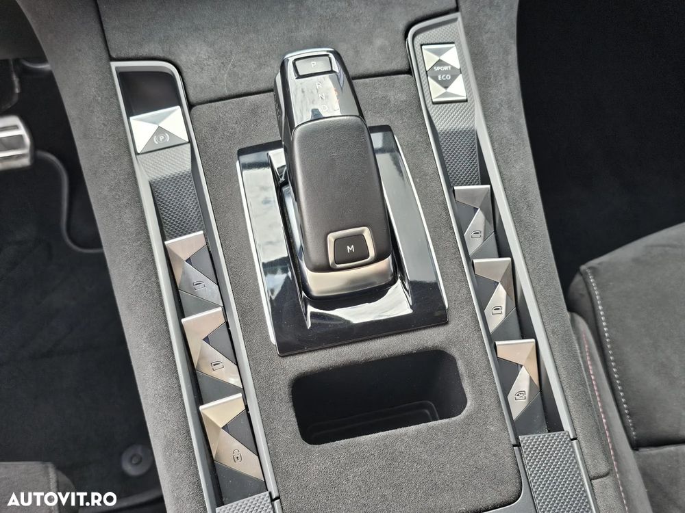 Citroën DS7 Crossback PureTech 180 Aut. PERFORMANCE LINE - 27