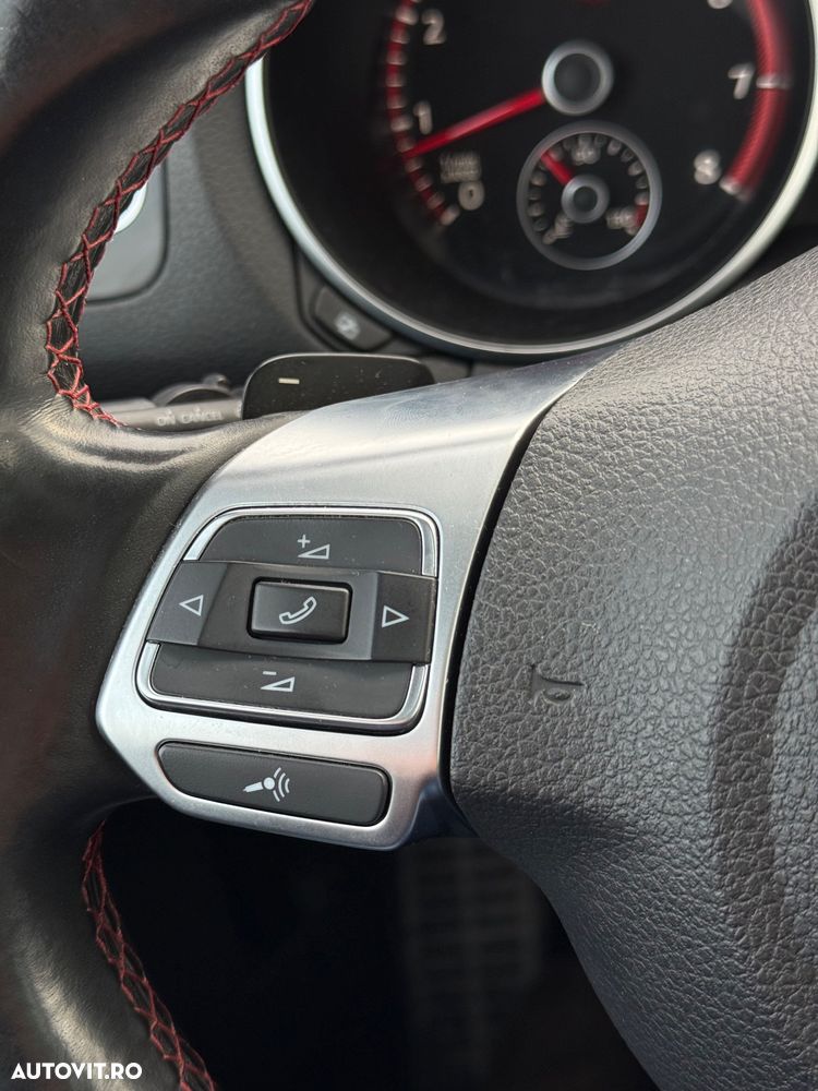 Volkswagen Golf 2.0 GTI DSG Edition 35 - 17