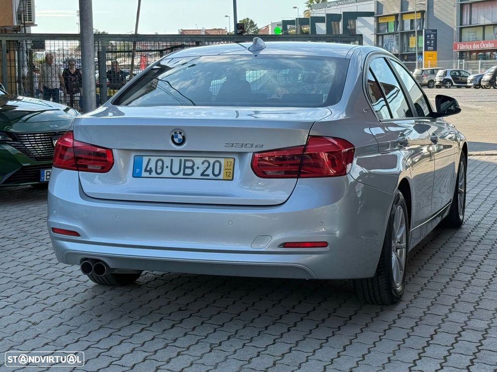 BMW 330 e iPerformance Advantage - 4