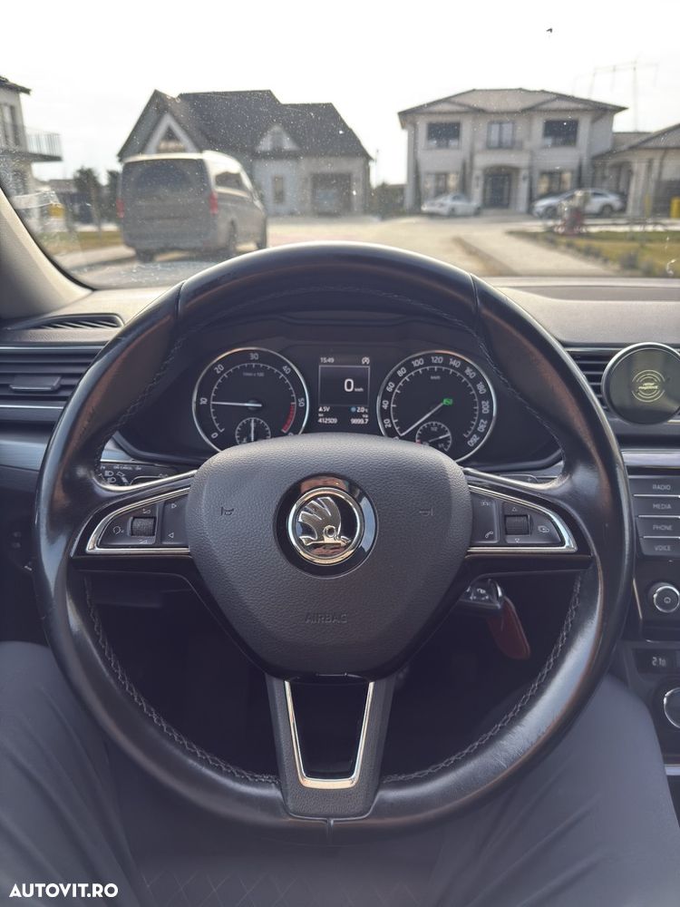 Skoda Superb 2.0 TDI DSG Style - 12