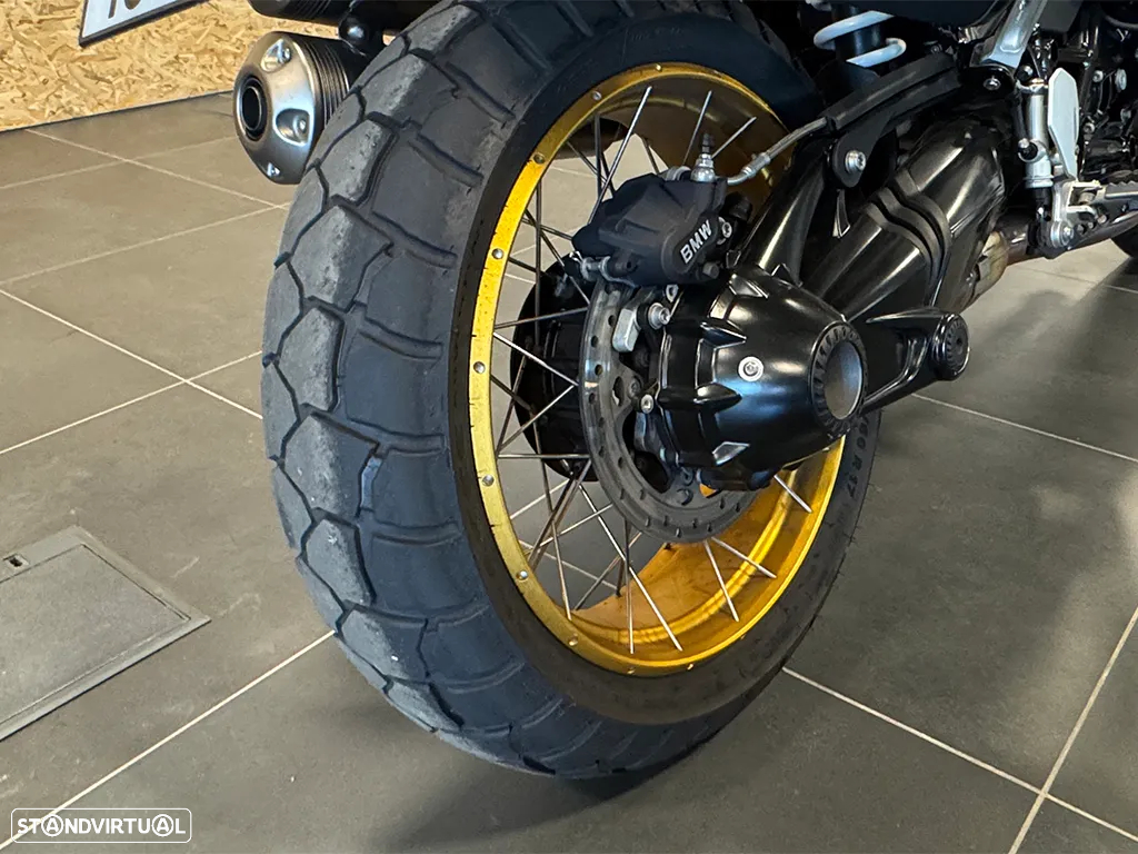 BMW R nineT - 12