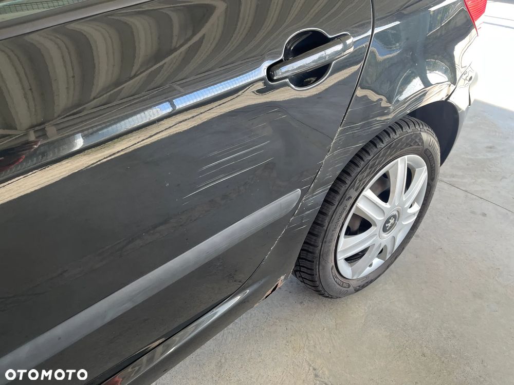 Peugeot 307 2.0 HDi Premium - 15