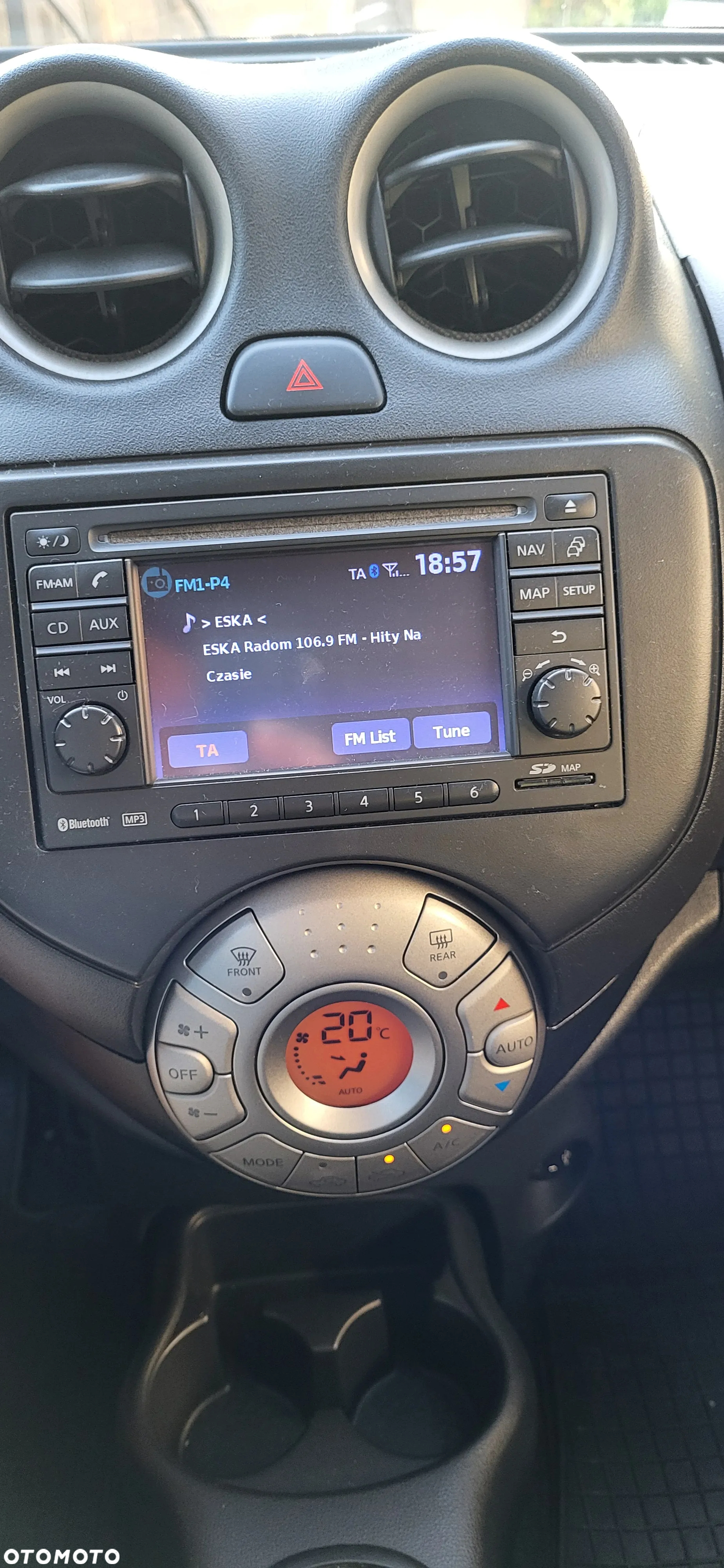 Nissan Micra - 10