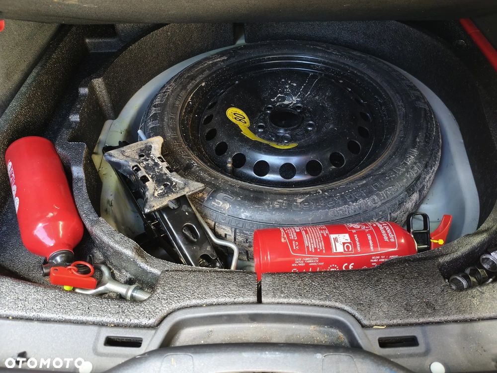 Volvo V50 - 35