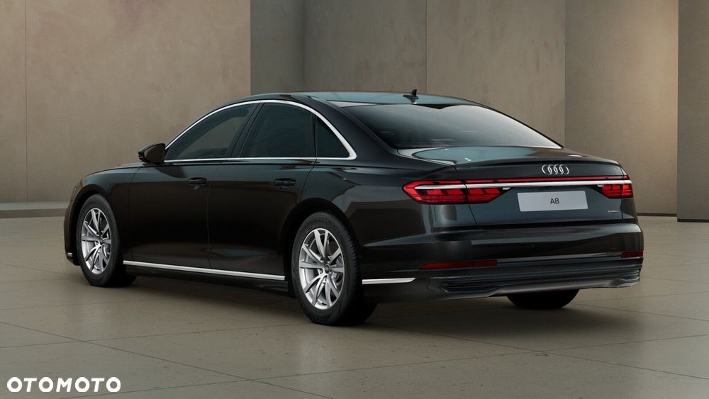 Audi A8 - 4