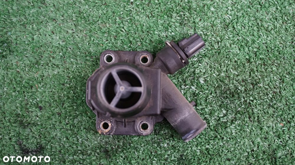 VOLVO S80 V70 XC70 XC90 3.2 R6 B6324S obudowa termostatu 6G9N-61J20-AD - 1