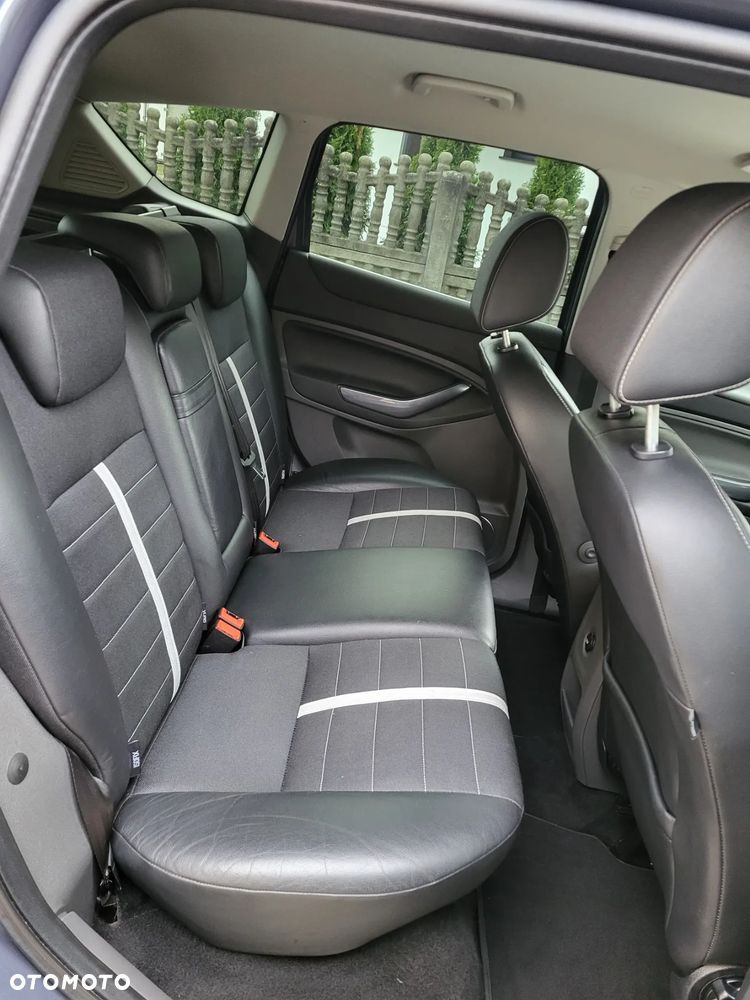 Ford Kuga 2.0 TDCi 2x4 Trend - 12