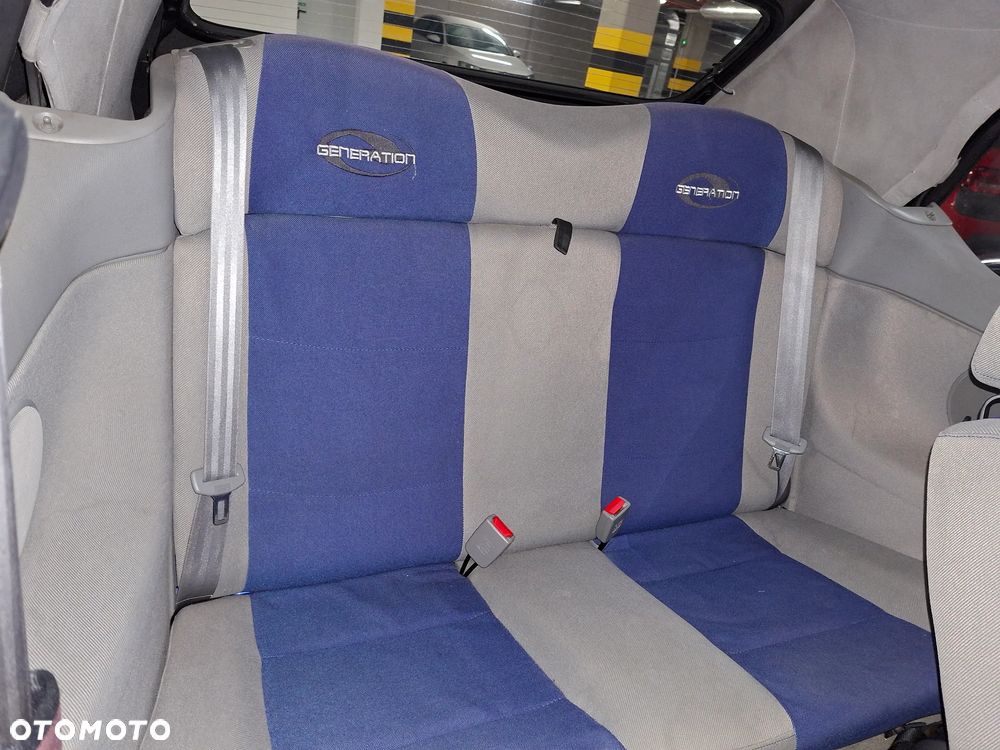 Volkswagen Golf 1.6 - 8