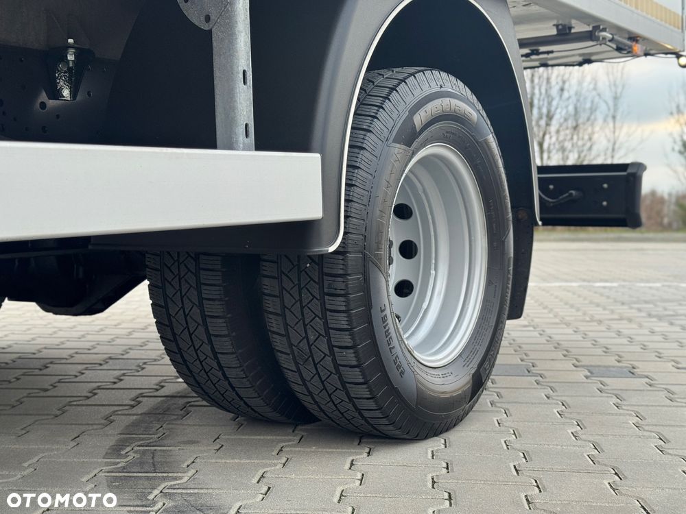 Iveco Daily‼️72C18‼️3.0 HI-MATIC Chłodnia/Mroźnia zakres -32C/+22C THERMO KING V-500 MAX Źródło Zasilania 400V Grube Ściany/Podłoga Przegroda komorowa‼️ Full LED na bliźniaku Salon Polska Poduszki Pneumatyczne DMC7200kg - 24