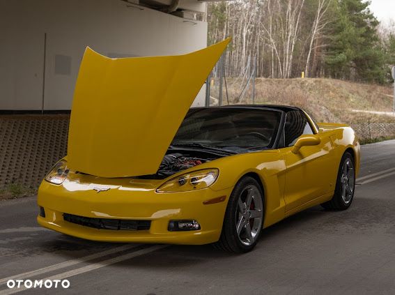 Chevrolet Corvette - 10