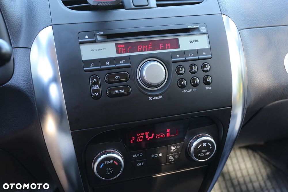 Suzuki SX4 - 11