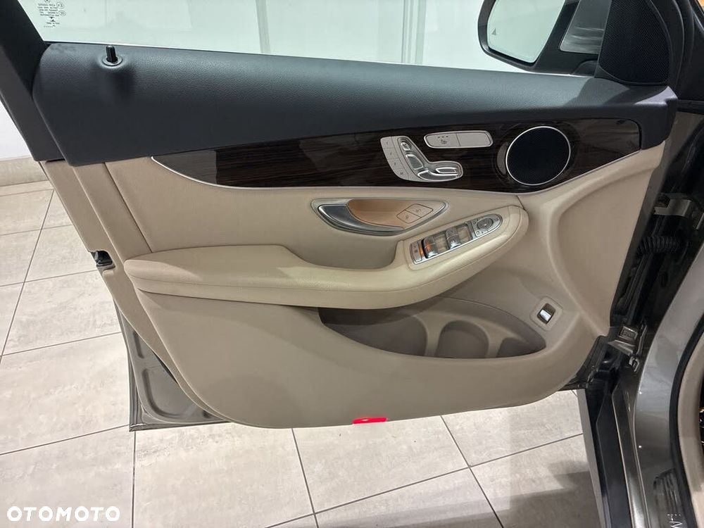 Mercedes-Benz GLC 300 d 4Matic 9G-TRONIC - 5