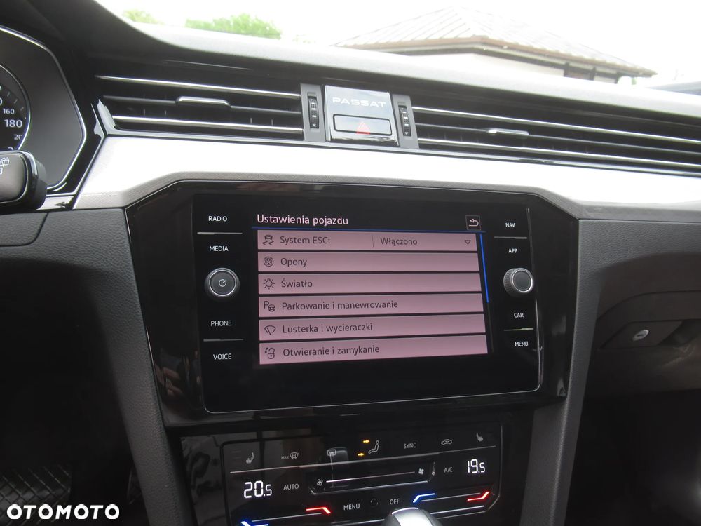 Volkswagen Passat 1.5 TSI EVO Business DSG - 23