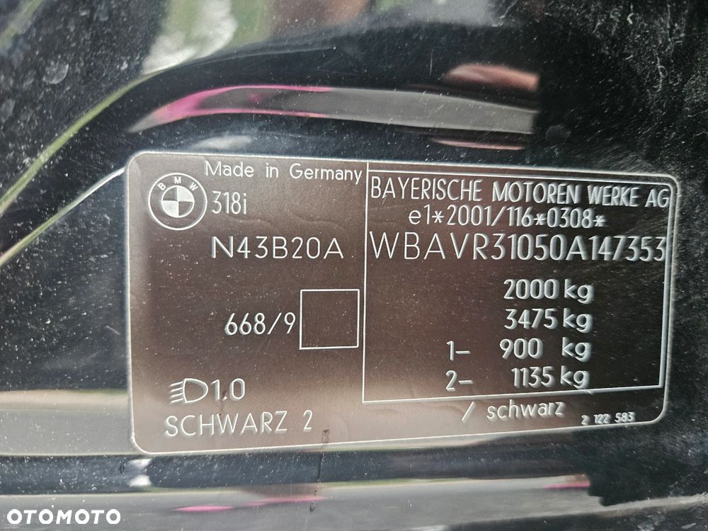 BMW Seria 3 318i - 28