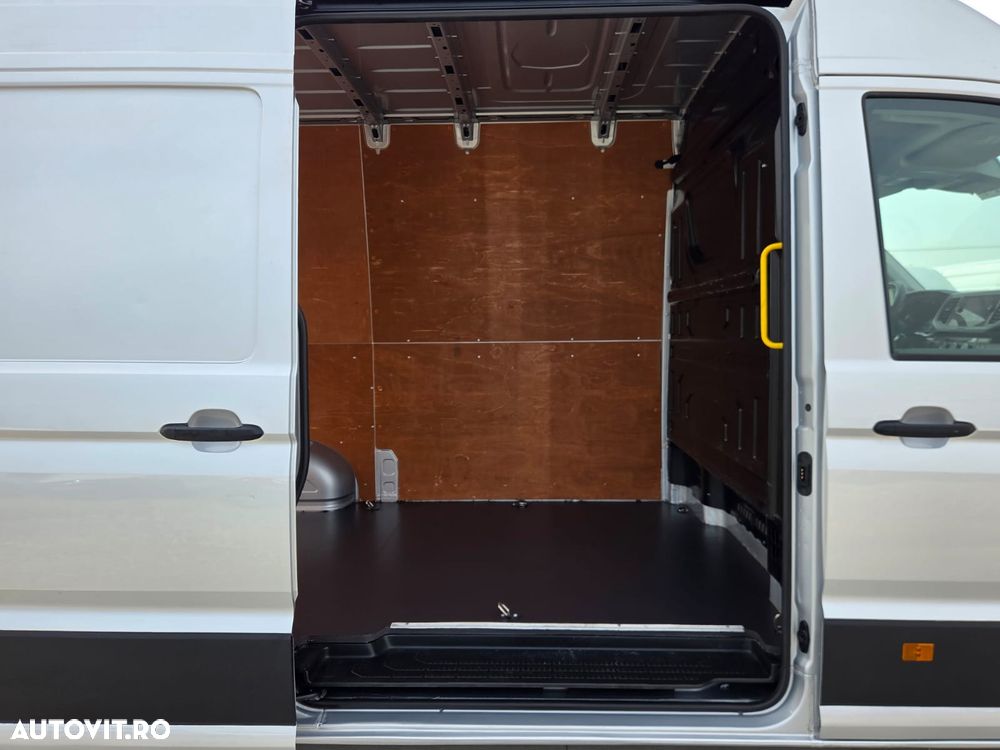 Volkswagen New Crafter L3H2 - 13