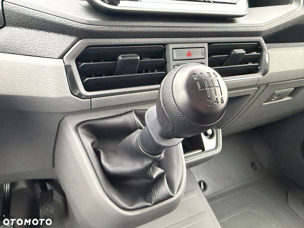 Volkswagen Crafter 35 2.0 TDI ChDC 4490 177 KM DOKA - 17