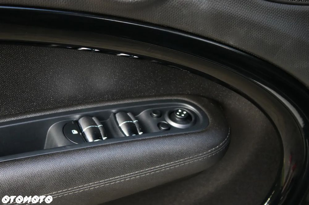 MINI Countryman Cooper D - 25