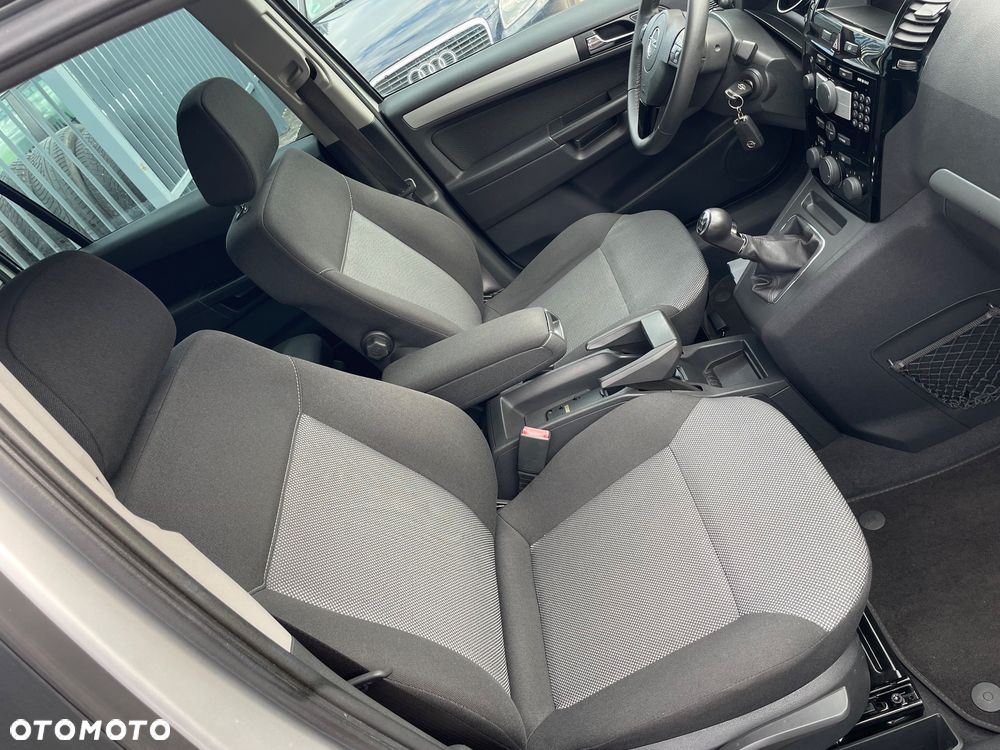 Opel Zafira 1.9 CDTI Edition 111 Jahre - 27