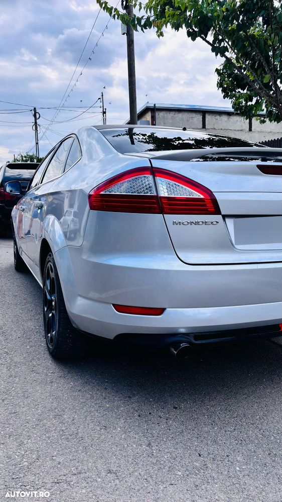 Ford Mondeo 2.5 T Ghia - 3