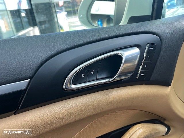 Porsche Cayenne Platinum Edition - 24