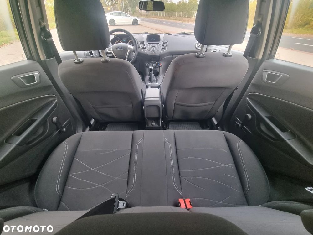 Ford Fiesta - 10