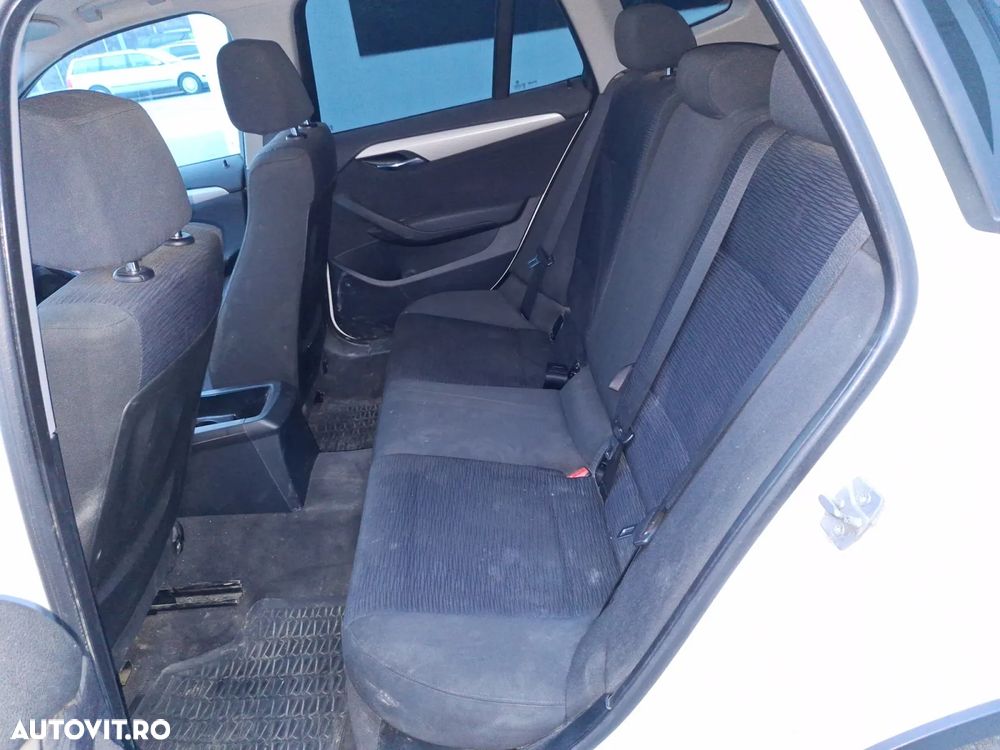 BMW X1 xDrive18d - 14