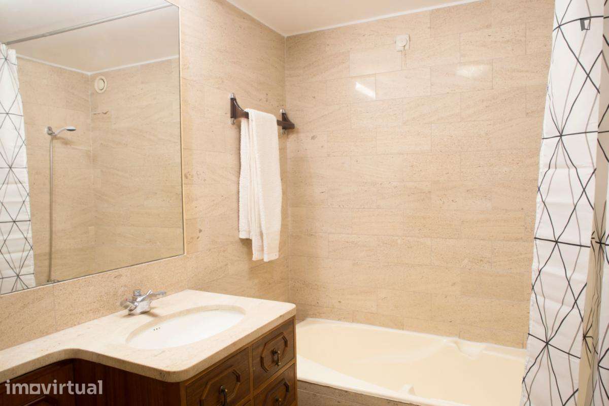 Quarto - localizado em Paranhos Porto - Grande imagem: 4/22