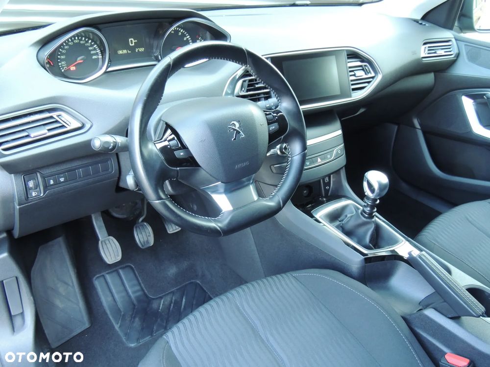 Peugeot 308 1.2 PureTech Active Pack S&S - 6