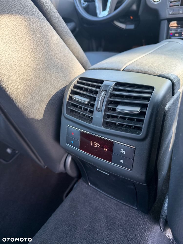 Mercedes-Benz Klasa E 300 CDI DPF BlueEFFICIENCY 7G-TRONIC Avantgarde - 10