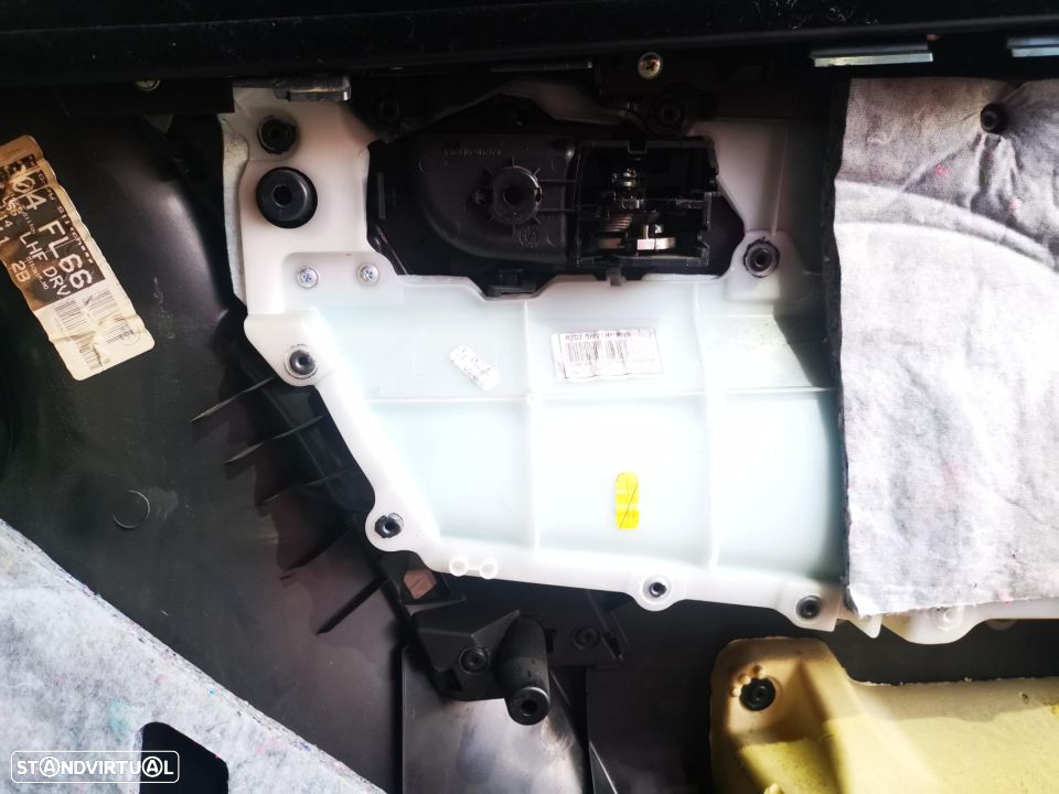 TOYOTA AURIS FORRA / QUARTELA PORTA FRENTE - FP005 - 6